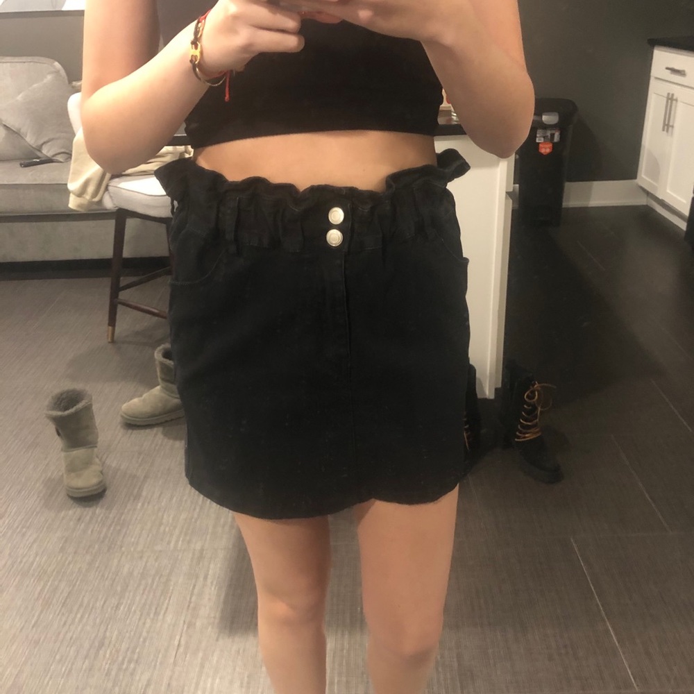cinched waist mini skirt